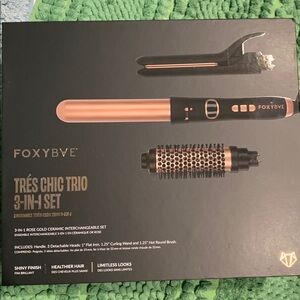 NWT FoxyBae Tres Chic Trio Set Ceramic Curling Iron Straightener Round Brush Set